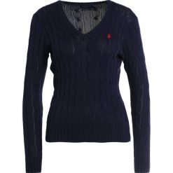 Polo Ralph Lauren KIMBERLY Sweter hunter navy. Niebieskie swetry klasyczne damskie marki Polo Ralph Lauren, xl, z bawełny, polo. Za 569,00 zł.