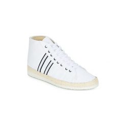 Buty Ippon Vintage BAD HYLTON. Białe trampki i tenisówki damskie marki Ippon Vintage, bez wzorów, bez zapięcia. Za 419,00 zł.