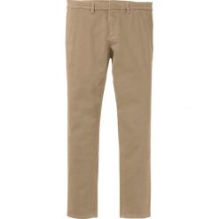 Spodnie chino ze stretchem Slim Fit Tapered bonprix beżowy. Brązowe spodnie męskie bonprix, m, bez wzorów. Za 49,99 zł.