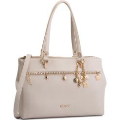 Torebka LIU JO - L Satchel Zip A19114 E0058 Soia 21404. Brązowe torebki klasyczne damskie Liu Jo, bez wzorów, ze skóry ekologicznej, klasyczne, na ramię, bez dodatków. W wyprzedaży za 369,00 zł.