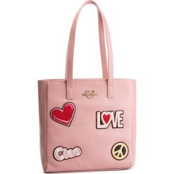 Torebka LOVE MOSCHINO - JC4081PP17LJ0600 Rosa. Różowe torebki klasyczne damskie Love Moschino, bez wzorów, ze skóry ekologicznej, klasyczne, na ramię, bez dodatków. W wyprzedaży za 499,00 zł.