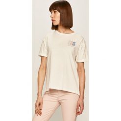 Pepe Jeans - T-shirt Prue. Białe bluzki damskie Pepe Jeans, s, z aplikacjami, z bawełny, z okrągłym kołnierzem. Za 159,90 zł.
