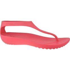 Crocs W Serena Flip 205468-611 sandały sportowe damskie czerwone 36/37. Czerwone klapki damskie Crocs, w paski, z materiału, eleganckie, na wysokim obcasie, z paskami, trekkingowe. W wyprzedaży za 129,99 zł.