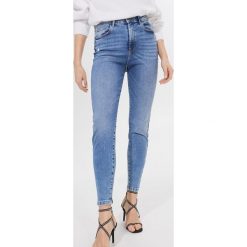 Jeansy skinny z wysokim stanem -. Jeansy damskie Mohito, z podwyższonym stanem. Za 119,99 zł.