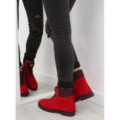 Botki sznurowane timberki czerwone 1539 RED. Czerwone botki damskie obuwie damskie, z zamszu, eleganckie, bez obcasa, na sznurówki. Za 80,48 zł.