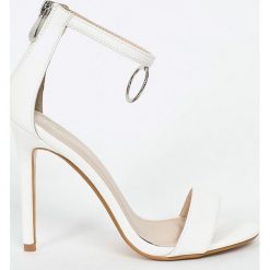 Public Desire - Sandały. Szare sandały damskie marki Public Desire, z materiału, na obcasie. W wyprzedaży za 119,90 zł.