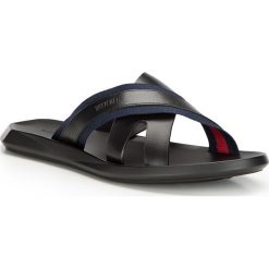 Buty męskie 86-M-912-1. Czarne klapki męskie Wittchen, z materiału. Za 179,00 zł.
