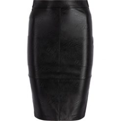 Spódnica skórzana Manila Grace FANNX3. Czarne spódniczki damskie Manila Grace, bez wzorów, midi. W wyprzedaży za 239,00 zł.