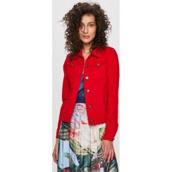 Answear - Kurtka jeansowa. Czerwone kurtki damskie ANSWEAR, s, z bawełny, krótkie. W wyprzedaży za 99,90 zł.