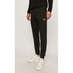EA7 Emporio Armani - Spodnie. Czarne spodnie męskie EA7 Emporio Armani, s, bez wzorów, z bawełny. Za 379,90 zł.