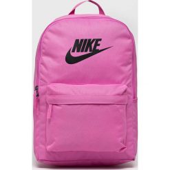 Nike Sportswear - Plecak. Niebieskie plecaki męskie Nike Sportswear, z nadrukiem, z poliesteru. W wyprzedaży za 79,90 zł.