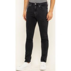 Jeansy Skinny Fit Calvin Klein Jeans J30J313032. Czarne jeansy męskie Calvin Klein Jeans, m, bez wzorów. W wyprzedaży za 319,00 zł.