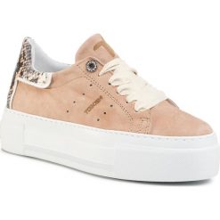 Sneakersy TOGOSHI - TG-13-04-000224 603. Pomarańczowe półbuty damskie Togoshi, bez wzorów, z zamszu, bez obcasa, na obcasie, bez zapięcia. W wyprzedaży za 289,00 zł.