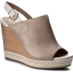 Espadryle GEOX - D Janira F D72P6F 0LCBC C6174 J.Taupe/Białawy. Brązowe espadryle damskie Geox, bez wzorów, ze skóry ekologicznej, bez obcasa, na obcasie. W wyprzedaży za 329,00 zł.