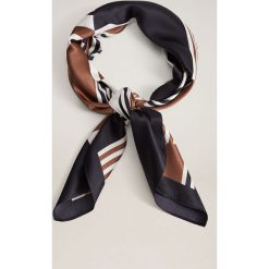 Mango - Apaszka Retro. Pomarańczowe szaliki damskie Mango, bez wzorów, z poliesteru, retro. Za 49,90 zł.