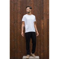 T-shirt oversize z kieszonką Soulful biały. Białe t-shirty męskie Veva, na zimę, s, z aplikacjami, bez kołnierzyka. Za 79,00 zł.