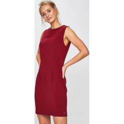 Answear - Sukienka. Brązowe sukienki damskie ANSWEAR, do pracy, s, bez wzorów, z elastanu, eleganckie, z okrągłym kołnierzem, bez rękawów, mini, dopasowane. W wyprzedaży za 79,90 zł.