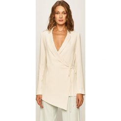 Patrizia Pepe - Żakiet. Białe marynarki damskie Patrizia Pepe, s, bez wzorów, z elastanu. Za 1729,00 zł.