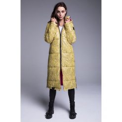 Naoko - Płaszcz Oslo Butterscotch. Żółte kurtki damskie marki NAOKO, s, bez wzorów, z poliesteru, z kapturem. W wyprzedaży za 299,90 zł.