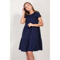 Sukienka w kolorze niebieskim. Niebieskie sukienki damskie Bessa, Moonlight, bez wzorów, z okrągłym kołnierzem, bez rękawów, mini. W wyprzedaży za 129,95 zł.