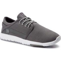 Sneakersy ETNIES - Scout 4101000419 Grey/Silver 075. Szare sneakersy męskie Etnies, na co dzień, bez wzorów, ze skóry ekologicznej, eleganckie, bez zapięcia. W wyprzedaży za 219,00 zł.