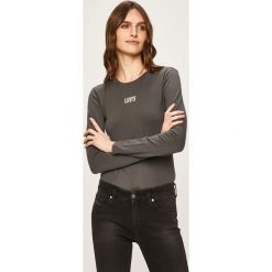 Levi's - Longsleeve. Szare bluzki damskie Levi's®, s, z nadrukiem, z elastanu, casualowe, z okrągłym kołnierzem. Za 189,90 zł.