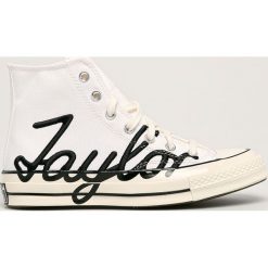 Converse - Trampki. Białe trampki i tenisówki damskie Converse, bez wzorów, z gumy, na sznurówki. Za 399,90 zł.