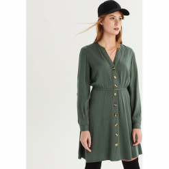 Sukienka z guzikami - Khaki. Czarne sukienki z falbanami marki Sinsay, l, z kapturem. Za 79,99 zł.