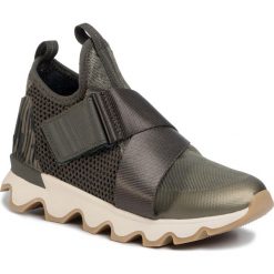 Sneakersy SOREL - Kineti Sneak NL3569 Sage/Sage 365. Zielone półbuty damskie Sorel, bez wzorów, z tworzywa sztucznego, bez obcasa, bez zapięcia. W wyprzedaży za 449,00 zł.