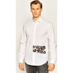 Koszula Just Cavalli S03DL0286. Białe koszule męskie Just Cavalli, s, bez wzorów, z elastanu, casualowe, bez kołnierzyka, bez rękawów. W wyprzedaży za 589,00 zł.