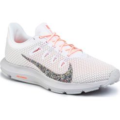 Buty NIKE - Quest 2 CI3803 101 White/White/Vast Grey. Białe buty sportowe damskie Nike, bez wzorów, z tworzywa sztucznego, sportowe, do biegania. W wyprzedaży za 289,00 zł.