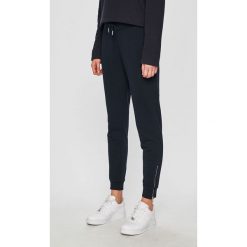 Tommy Hilfiger - Spodnie. Spodnie damskie TOMMY HILFIGER. W wyprzedaży za 399,90 zł.