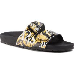 Klapki VERSACE JEANS COUTURE - E0YVBSQ5 71351 899. Czarne klapki męskie Versace Jeans Couture, z jeansu, bez zapięcia. Za 669,00 zł.