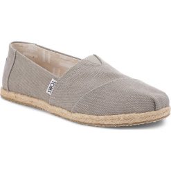 Espadryle TOMS - Classic 10009754 Drizzle Grey Washed. Szare espadryle damskie Toms, na co dzień, bez wzorów, z tworzywa sztucznego, bez obcasa, na płaskiej podeszwie, bez zapięcia. Za 249,00 zł.