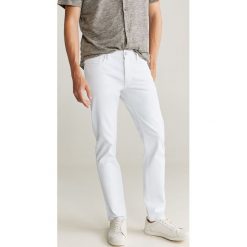 Mango Man - Jeansy Jan. Białe jeansy męskie Mango Man, bez wzorów. Za 139,99 zł.