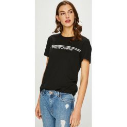 Pepe Jeans - Top Bettie. Czerwone bluzki damskie Pepe Jeans, s, z nadrukiem, z bawełny, casualowe, z okrągłym kołnierzem. W wyprzedaży za 79,90 zł.