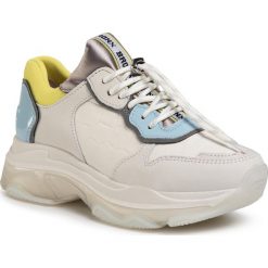 Sneakersy BRONX - 66167E-HB O.White/Baby Blue/Lime. Białe półbuty damskie Bronx, na co dzień, bez wzorów, ze skóry, bez obcasa, na płaskiej podeszwie, bez zapięcia. Za 649,00 zł.