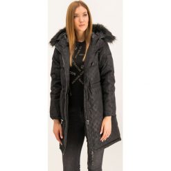 Kurtka zimowa MICHAEL Michael Kors MF92J2SCCN. Czarne kurtki damskie MICHAEL Michael Kors, na zimę, l, bez wzorów, z poliesteru, bez kaptura. W wyprzedaży za 1039,00 zł.