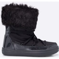 Crocs - Botki. Botki damskie Crocs. W wyprzedaży za 269,90 zł.