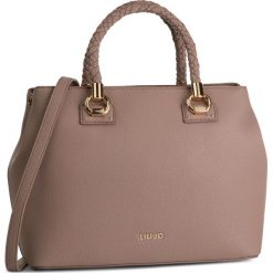 Torebka LIU JO - L Satchel Double Zip A69027 E0031 Nocciola 71418. Pomarańczowe torebki klasyczne damskie Liu Jo, bez wzorów, ze skóry ekologicznej, klasyczne, bez dodatków. Za 739,00 zł.