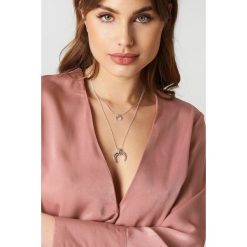 NA-KD Accessories Naszyjnik z podwójnym półksiężycem - Silver. Szare naszyjniki damskie marki NA-KD Accessories, ze stali. Za 40,95 zł.