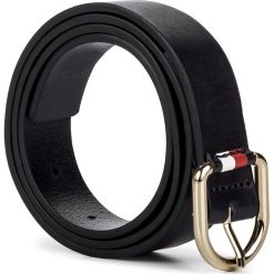 Pasek Damski TOMMY HILFIGER - Corporate Belt 2.5 AW0AW07137 CJM. Niebieskie paski damskie TOMMY HILFIGER, w paski, ze skóry. W wyprzedaży za 149,00 zł.