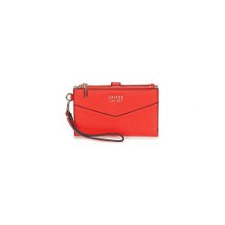 Portfele Guess COLETTE DOUBLE ZIP ORGANIZER. Czerwone portfele damskie marki Guess, z aplikacjami. Za 259,00 zł.