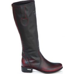 Kozaki - skóra naturalna - model 160 - kolor czarno-czerwony. Czerwone kozaki damskie Zapato, na co dzień, na zimę, z jeansu, eleganckie, przed kolano, na niskim obcasie, na płaskiej podeszwie, bez zapięcia. W wyprzedaży za 349,30 zł.