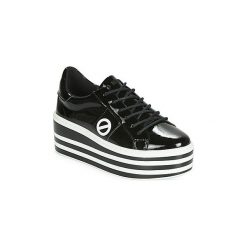 Buty No Name BOOST SNEAKER. Czarne trampki i tenisówki damskie No Name, bez wzorów, bez zapięcia. Za 569,00 zł.