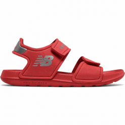 New Balance YOSPSDRD. Sandały chłopięce New Balance, z materiału, bez zapięcia. W wyprzedaży za 59,99 zł.