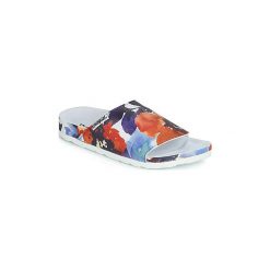 Klapki Desigual SANDAL CAMOFLOWER. Białe klapki damskie Desigual, bez wzorów, bez obcasa. Za 129,00 zł.