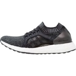 Buty damskie: adidas Performance ULTRA BOOST X Obuwie do biegania treningowe core black/dough solid grey/onix