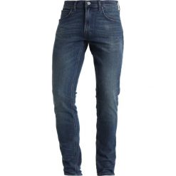 Lee LUKE Jeansy Slim Fit strummer worn. Szare jeansy męskie relaxed fit marki Lee. Za 329,00 zł.