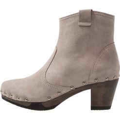 Softclox GLORIA Botki na platformie wheat. Szare botki damskie lity marki Softclox, z materiału. Za 839,00 zł.